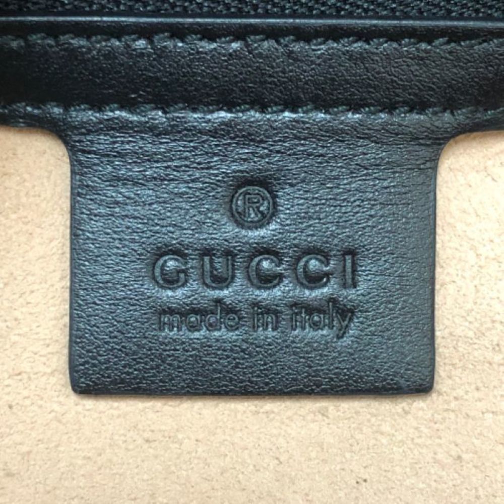 Gucci GG Momant Quilted Shoulder Bag Black - Picture 10 of 10